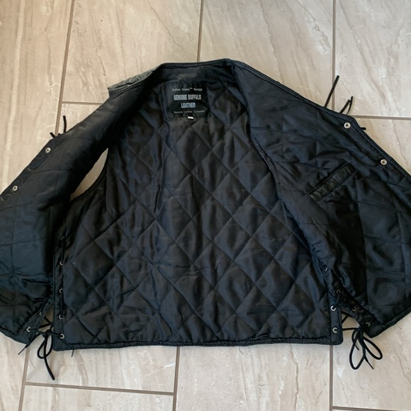 Leather Vest - Picture 4 of 6